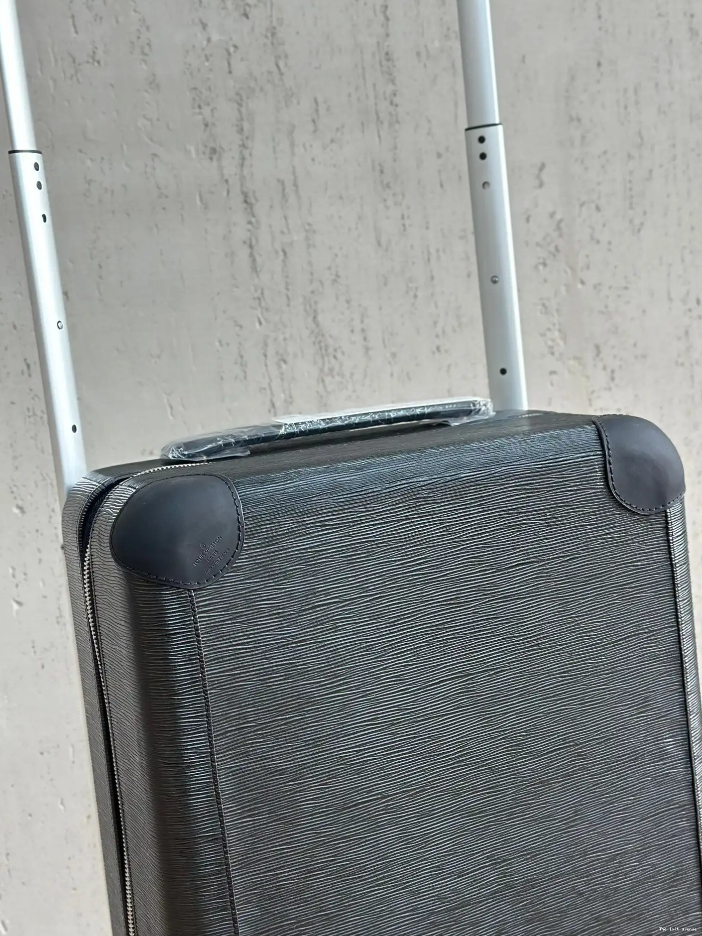 SUITCASE EMBOSSED HORIZON CUSTOM MONOGRAM 37L 55 CABIN 0706